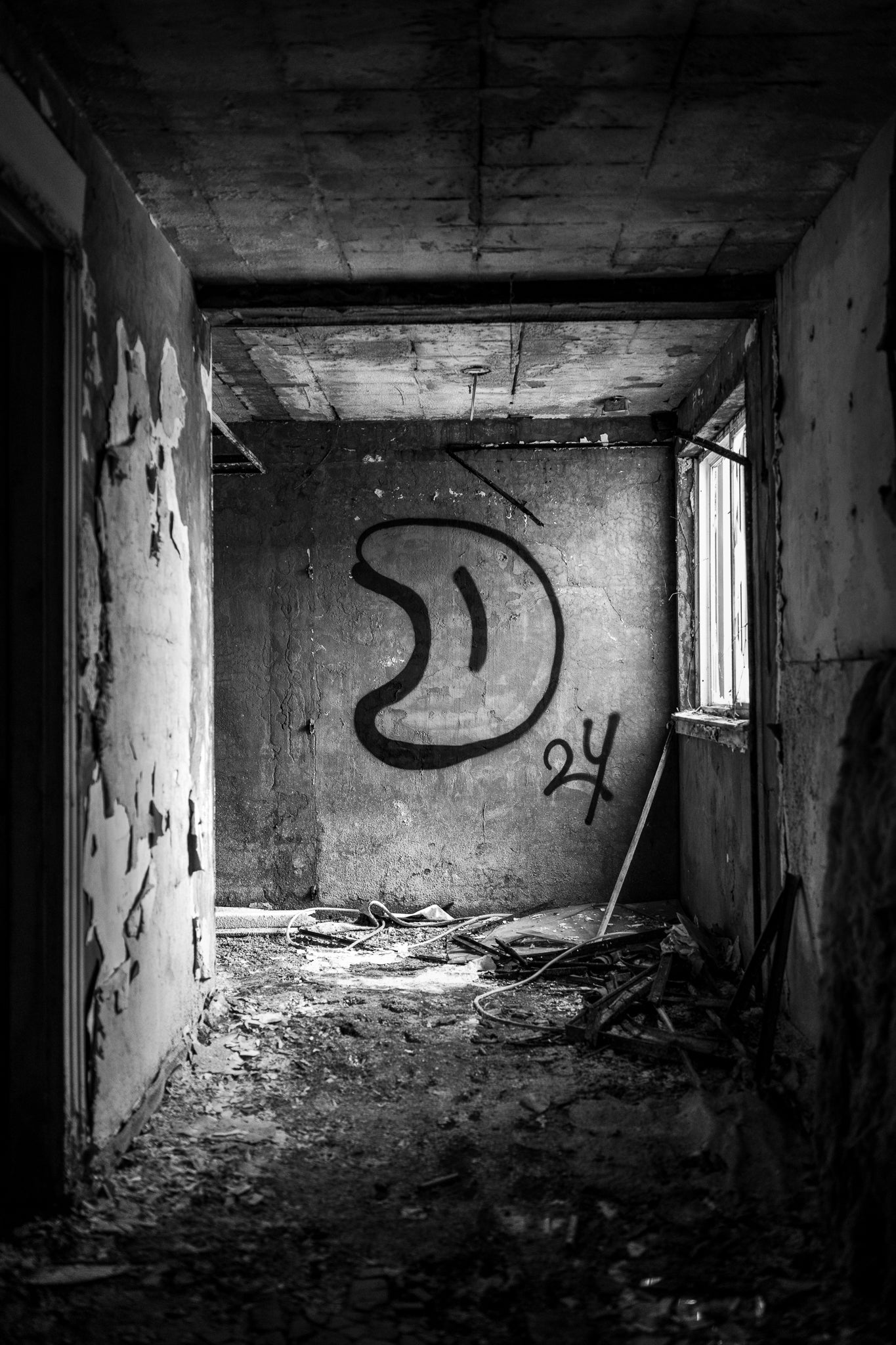D