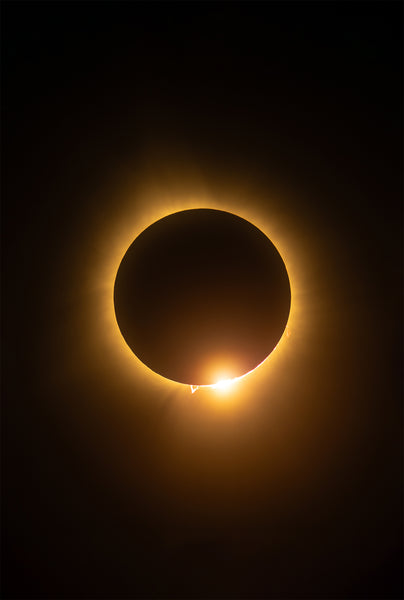 2024 total solar eclipse over Northeast Ohio showing the diamond ring phase